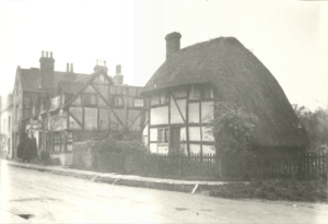 garland-n940-steyning-street-scene-saxon-cottages-church-street-nov-1924