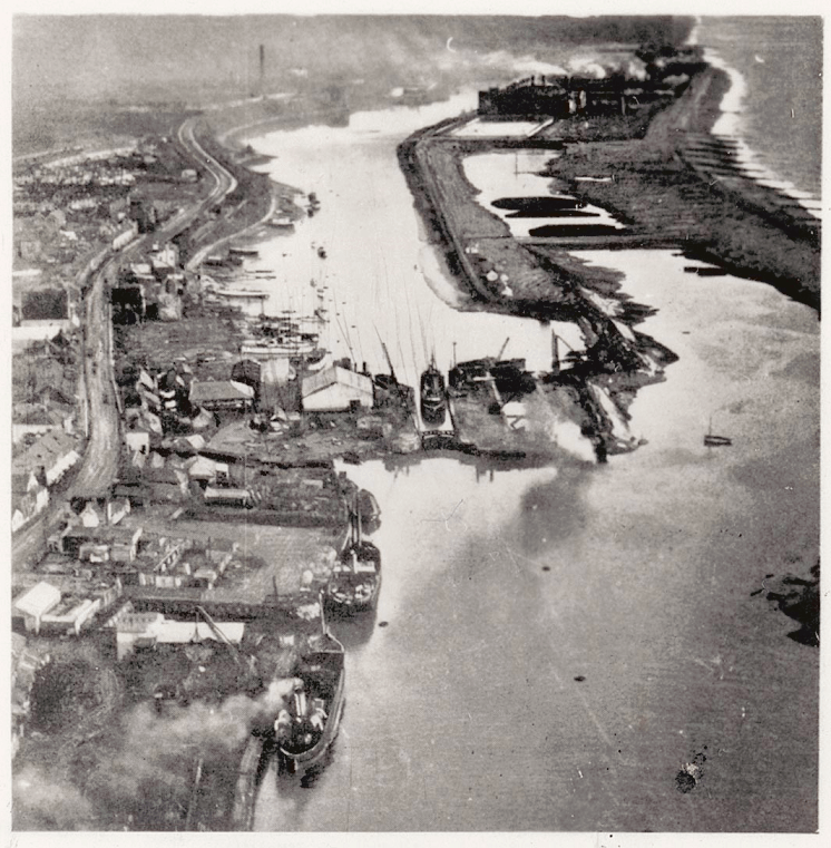 Aerial photograph of the harbour